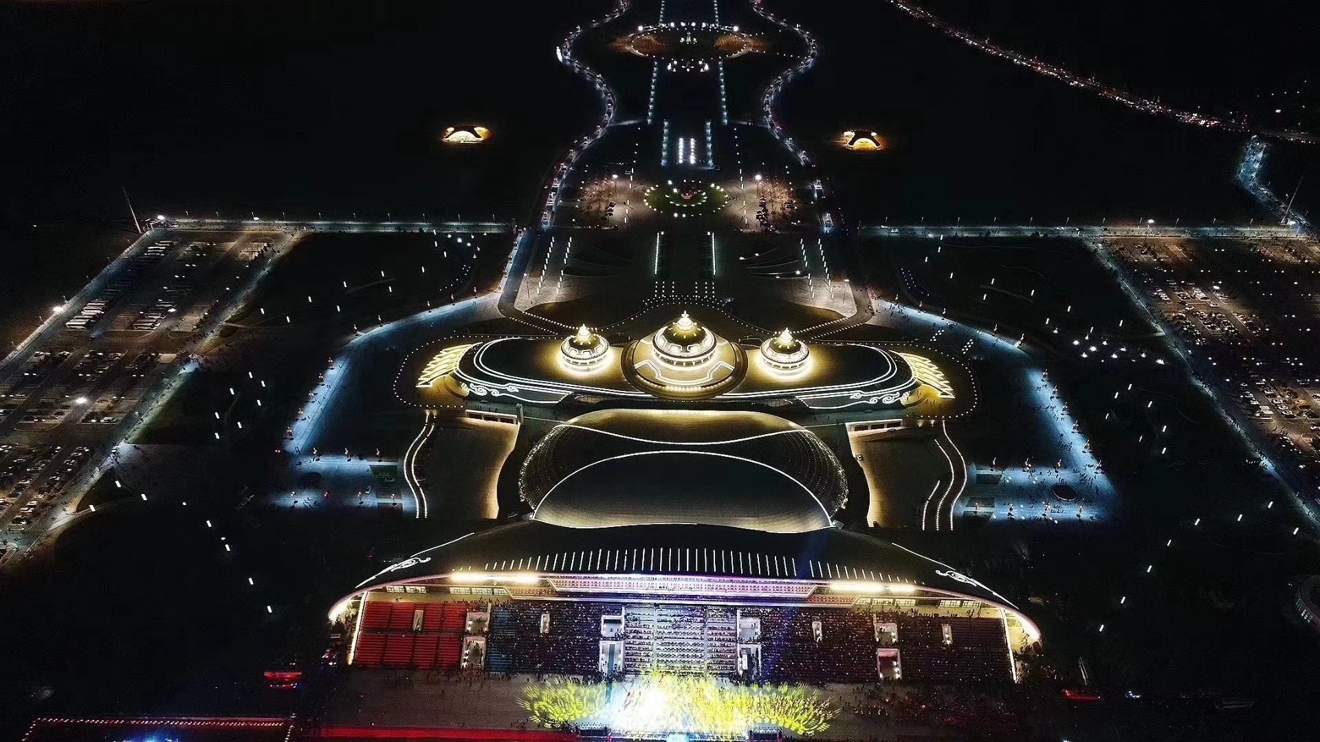 夜幕下的內(nèi)蒙古少數(shù)民族體育運(yùn)動中心.jpg 夜幕下的內(nèi)蒙古少數(shù)民族體育運(yùn)動中心.jpg